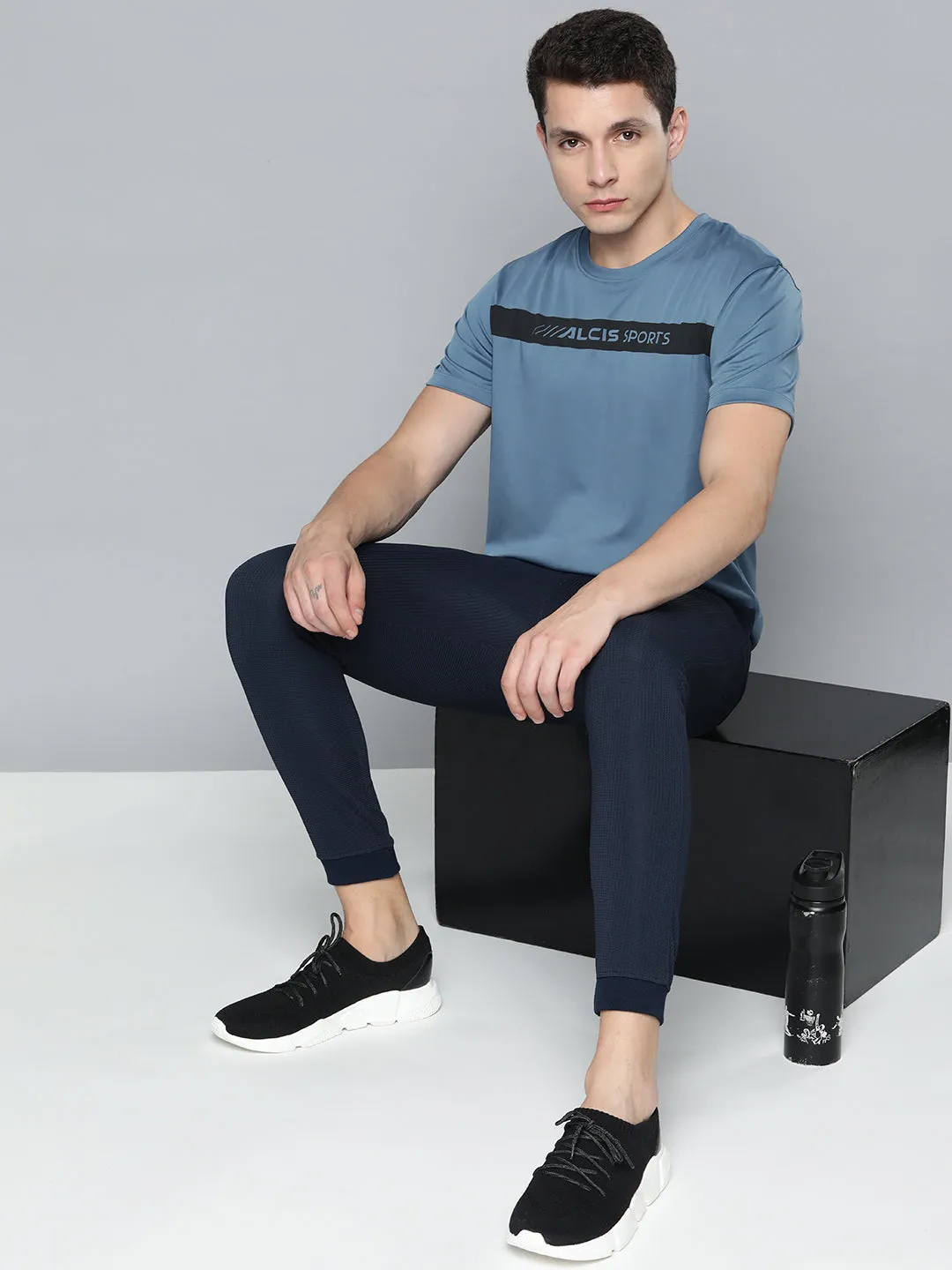 Alcis Men Blue Brand Logo Printed Slim Fit T-shirt