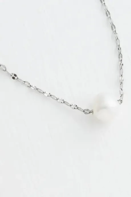 Annie Pearl Necklace