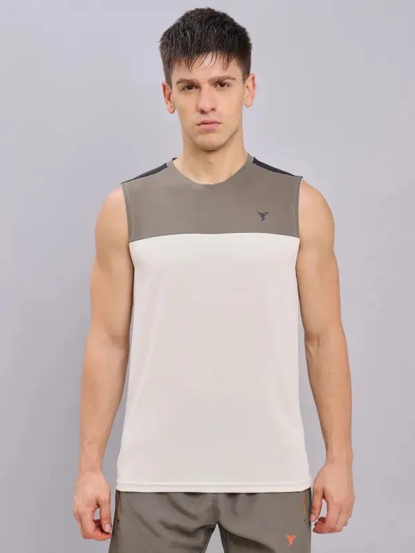 Men Colorblock Slim Fit Crew Neck Innerwear Vest with TECHNO COOL 