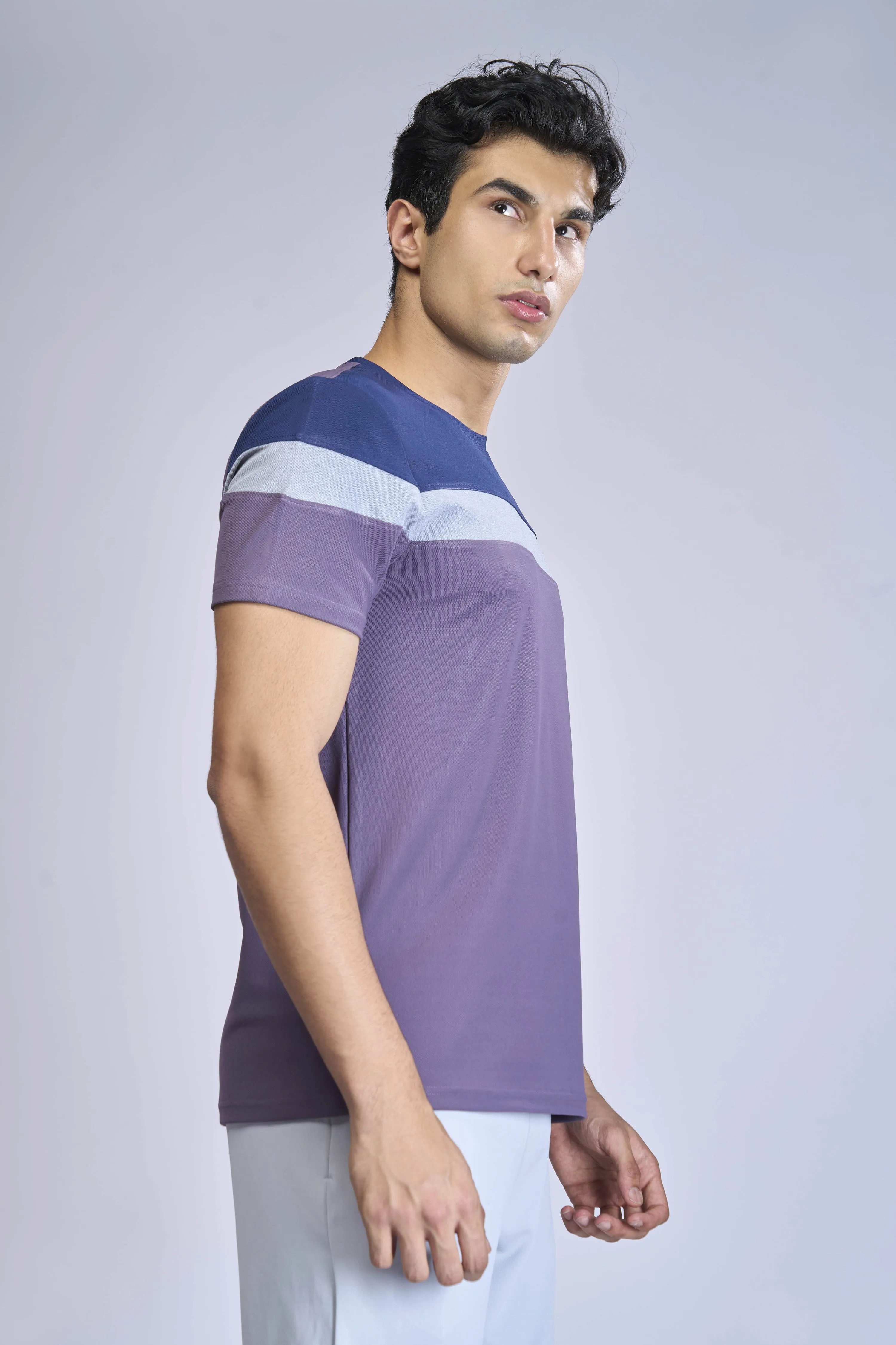 Men Colorblock Slim Fit Crew Neck T-shirt with MATPIQ