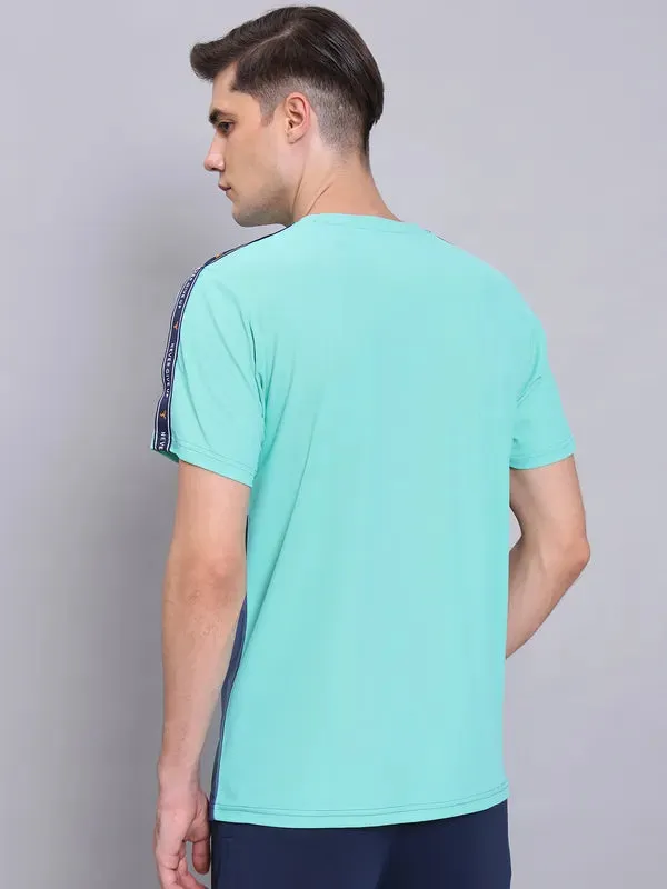 Men Colorblock Slim Fit Crew Neck T-shirt with MATPIQ