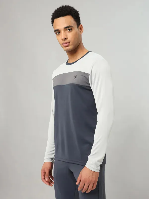 Men Colorblock Slim Fit Crew Neck T-shirt with MATPIQ