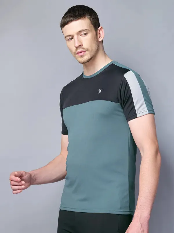 Men Colorblock Slim Fit Crew Neck T-shirt with TECHNO COOL