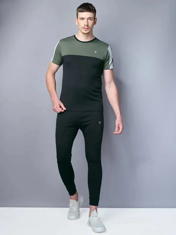 Men Colorblock Slim Fit Crew Neck T-shirt with TECHNO COOL